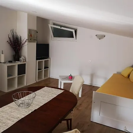 Apartment Tara