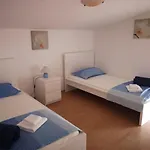 Apartament Tara *